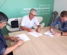 Parceria entre Ceasa e Federação dos Trabalhadores Rurais Agricultores Familiares do Paraná beneficia produtores