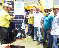 No Show Rural, produtores recebem trator e painéis solares comprados com auxílio do Estado