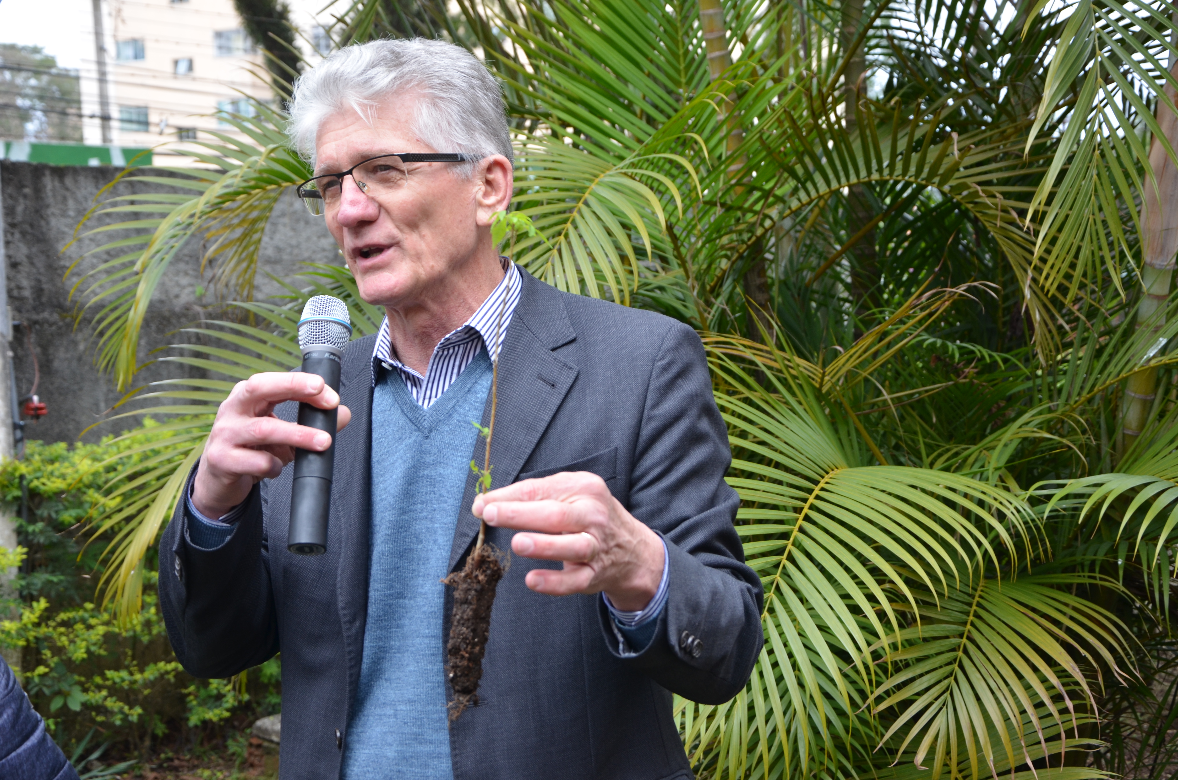 Secretário participa de ação do Programa Paraná Mais Verde