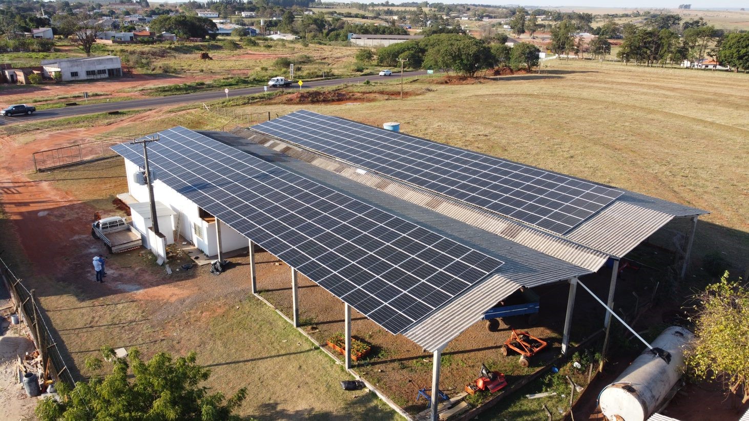 Clube Agro e BRLK vão levar energia solar às propriedades rurais