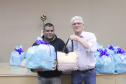 Seab e Adapar entregam cestas de Natal a colaboradores terceirizados