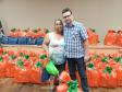 Trabalhadores terceirizados da Seab e Adapar recebem cestas de Natal