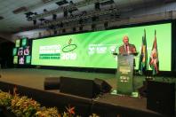 Encontro organizado pelo Sistema Faep/Senar destacou a modernização energética na área rural e na suspensão da vacinação contra a aftosa do rebanho paranaense como apostas do Estado para o desenvolvimento do setor.