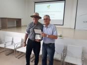 Sicoob homenageia secretário da Agricultura e do Abastecimento