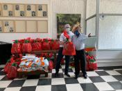 Seab entrega cestas para colaboradores terceirizados