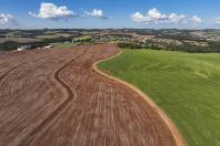 Estado libera R$ 49,9 milhões para pavimentar estradas rurais e ruas urbanas de Roncador