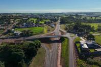  Ratinho Junior inaugura viaduto e anuncia R$ 72 milhões de investimentos em Iporã 