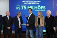 Ratinho Junior confirma R$ 741 milhões para infraestrutura urbana e rural de 12 municípios