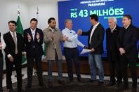 Ratinho Junior confirma R$ 741 milhões para infraestrutura urbana e rural de 12 municípios