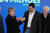 Ratinho Junior confirma R$ 741 milhões para infraestrutura urbana e rural de 12 municípios