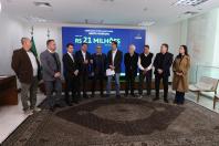 Ratinho Junior confirma R$ 741 milhões para infraestrutura urbana e rural de 12 municípios