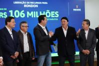 Ratinho Junior confirma R$ 741 milhões para infraestrutura urbana e rural de 12 municípios