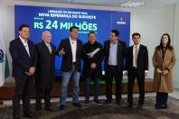 Ratinho Junior confirma R$ 741 milhões para infraestrutura urbana e rural de 12 municípios