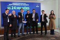 Ratinho Junior confirma R$ 741 milhões para infraestrutura urbana e rural de 12 municípios