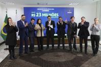 Ratinho Junior anuncia R$ 221 milhões em obras e investimentos para 9 cidades