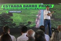 Ratinho Junior inaugura pavimentação da Estrada Rural Barro Preto em Francisco Alves