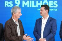 Ratinho Junior confirma quase R$ 890 milhões para obras e investimentos em 12 municípios