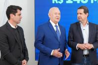 Ratinho Junior confirma quase R$ 890 milhões para obras e investimentos em 12 municípios