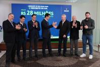 Ratinho Junior confirma R$ 565,6 milhões para 11 municípios do Estado