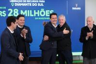 Ratinho Junior confirma R$ 565,6 milhões para 11 municípios do Estado