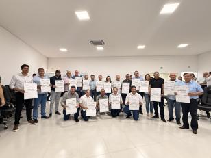 Convênios com prefeituras fortalecem transporte e renda no campo, afirma secretário Marcio Nunes 