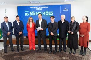  Ratinho Junior libera R$ 442 milhões para obras em 10 municípios do Paraná incluindo estradas rurais 