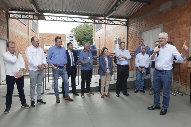 Em parceria com o Governo do Estado, Toledo inaugura banco de alimentos
