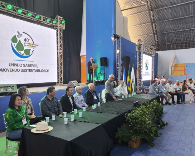 Sericicultoras paranaenses já podem se inscrever para Concurso que levará à França