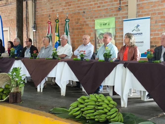 Regularização e aprimoramento de agroindústrias familiares são discutidos no Norte Pioneiro