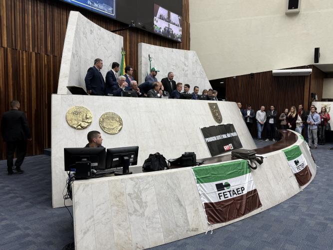 Em audiência na Alep, Marcio Nunes destaca iniciativas para fortalecer produção e consumo de leite no Paraná