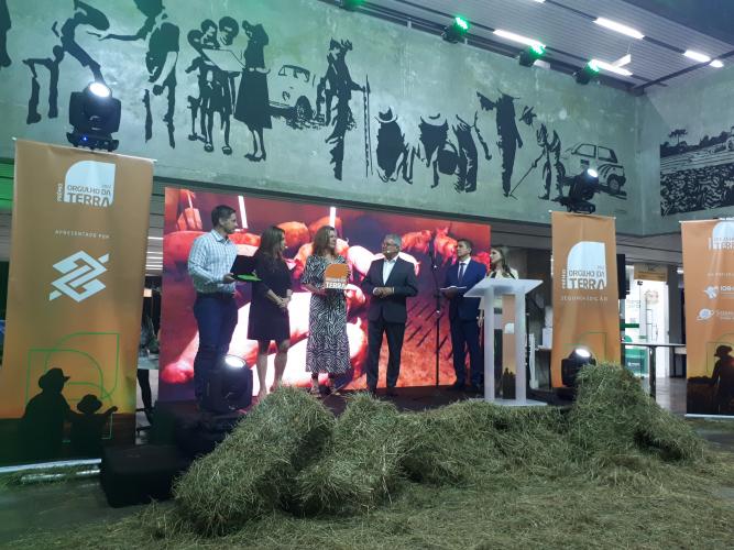 Orgulho da Terra chega à quinta edição e premia produtores e extensionistas de todo o Paraná
