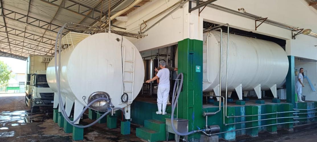 Seab reforça apoio aos produtores de leite com entrega de equipamentos na região da Amerios