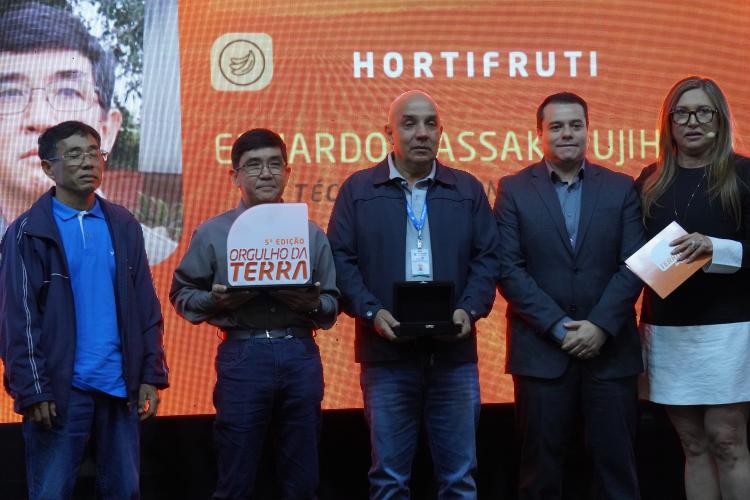 Histórias que inspiram: produtores rurais e extensionistas do IDR-Paraná recebem o Prêmio Orgulho da Terra 2025