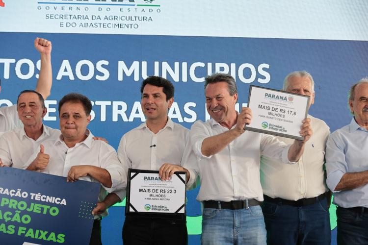 Governo libera R$ 60 milhões para pavimentação de estradas rurais na região Oeste