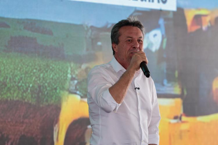 Governo libera R$ 60 milhões para pavimentação de estradas rurais na região Oeste