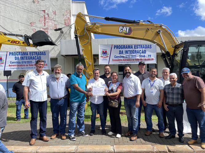 Maior programa de estradas rurais da história do Paraná avança no Centro-Oeste