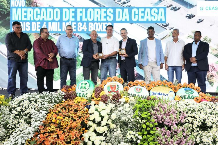 Ratinho Junior assina ordem de serviço do novo Mercado de Flores da Ceasa Curitiba
