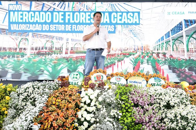 Ratinho Junior assina ordem de serviço do novo Mercado de Flores da Ceasa Curitiba