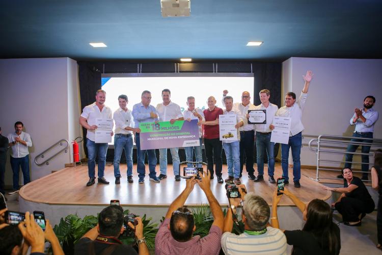 Estado investe R$ 30,6 milhões na pavimentação em concreto de estradas rurais em Nova Esperança