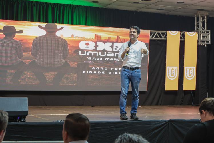 Estado participa da abertura da ExpoUmuarama e reforça apoio ao agronegócio