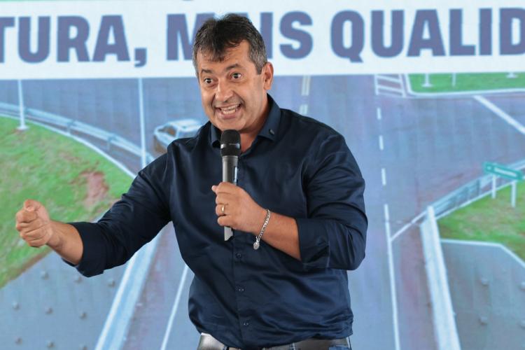 Ratinho Junior inaugura viaduto e anuncia R$ 72 milhões de investimentos em Iporã