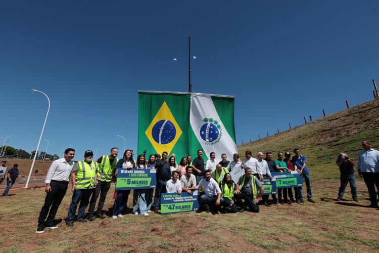 Ratinho Junior inaugura viaduto e anuncia R$ 72 milhões de investimentos em Iporã