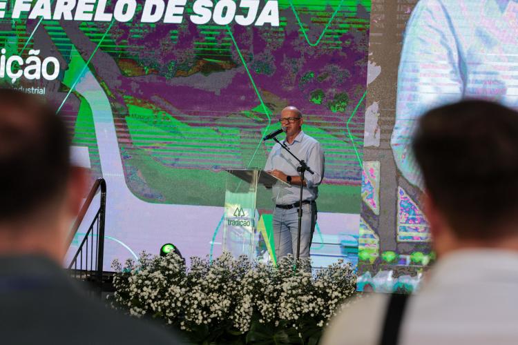Nova indústria em Pato Branco vai processar 3 mil toneladas de soja por dia