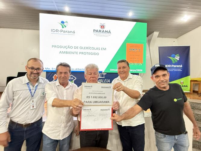 Governo do Estado entrega 40 estufas e promove capacitação técnica em Umuarama