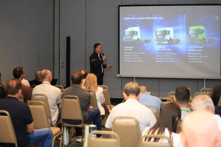 Em Foz do Iguaçu, IDR-Paraná debate o uso do biometano no transporte do agronegócio
