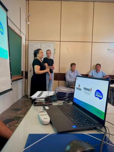 Reunião técnica reforça segurança alimentar e boas práticas no Programa Leite das Crianças