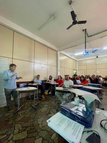 Reunião técnica reforça segurança alimentar e boas práticas no Programa Leite das Crianças