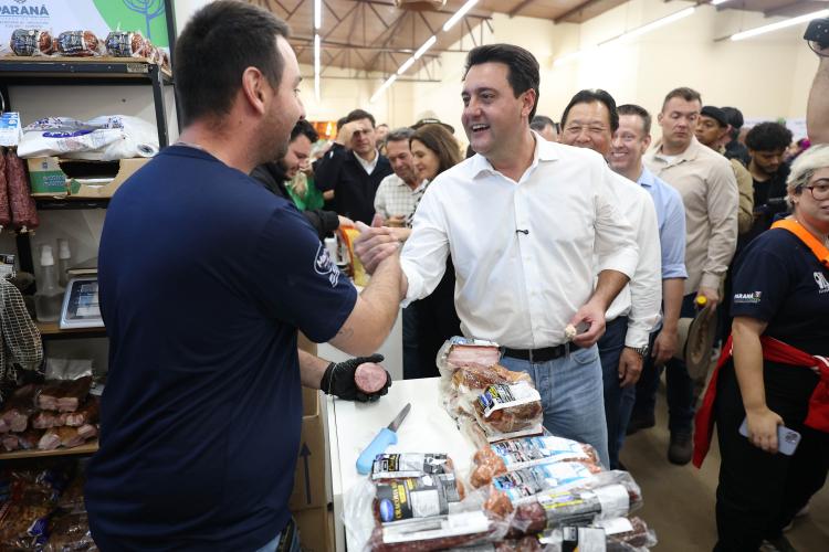 Na Expoingá, governador anuncia R$ 53,8 milhões para modernizar parque de exposições