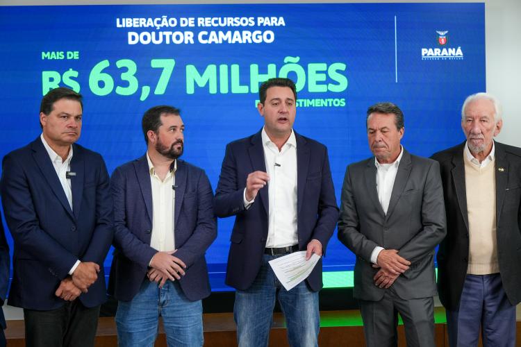 Ratinho Junior confirma R$ 363 milhões para 10 cidades em sete regiões do Estado