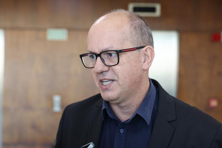 Ratinho Junior confirma R$ 741 milhões para infraestrutura urbana e rural de 12 municípios